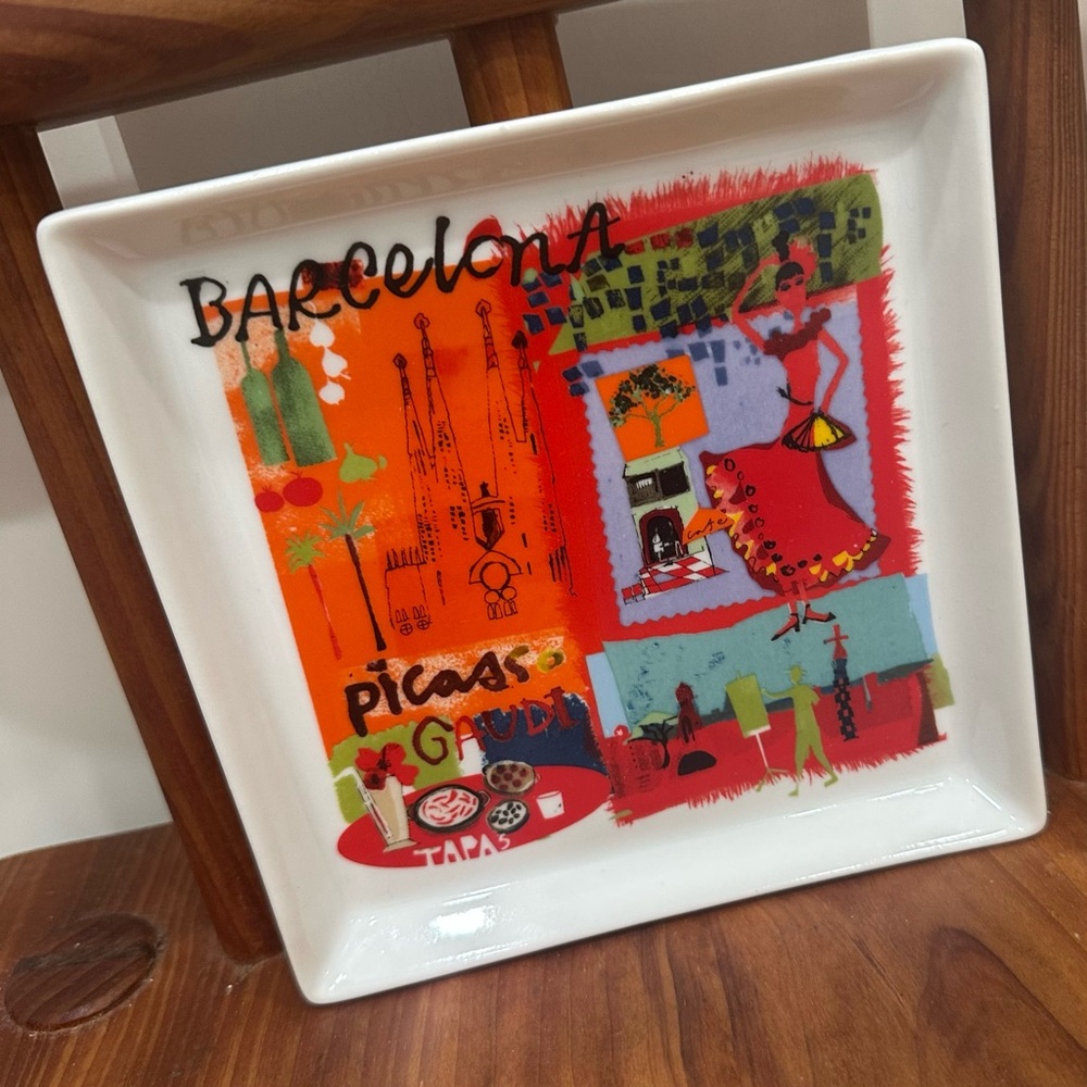 Crate & Barrel Road Trip Cities Square Plate Barcelona - Picture 2 of 4